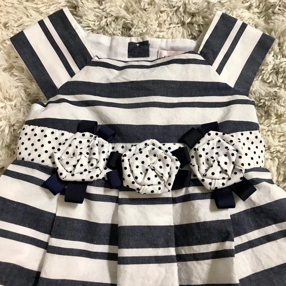 ✨3 for $20✨Girl’s Dress - Picture 2 of 5